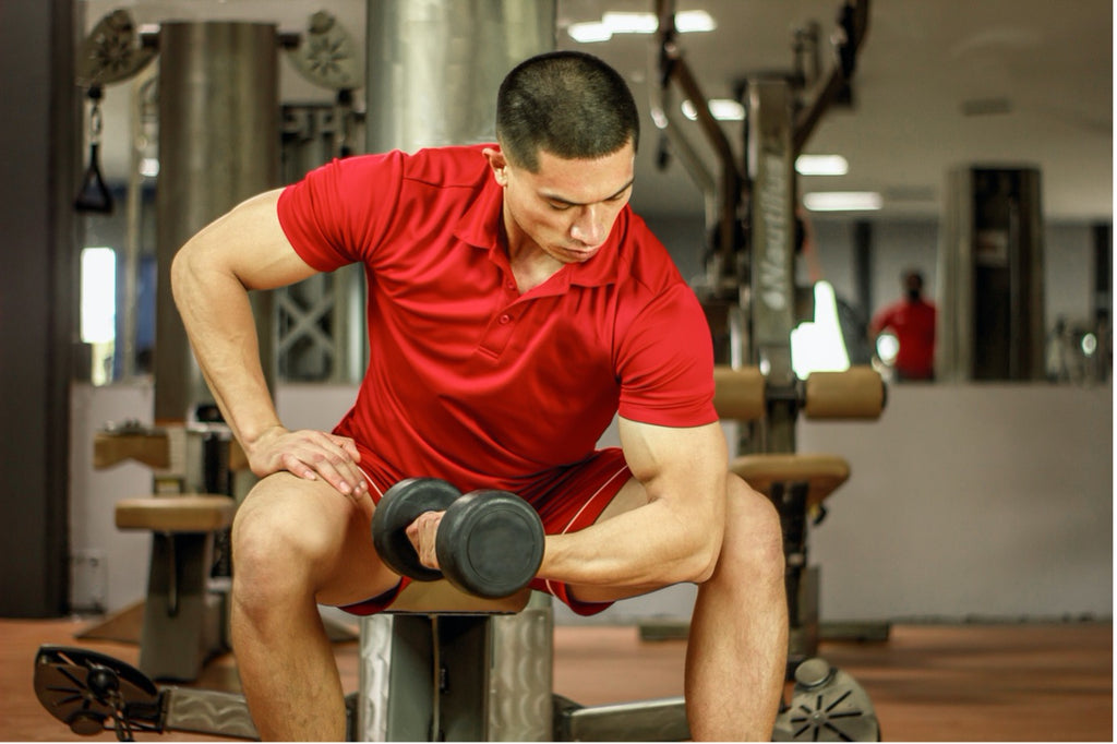 Hammer Curls vs. Bicep Curls: What's The Difference & Which Is Better
